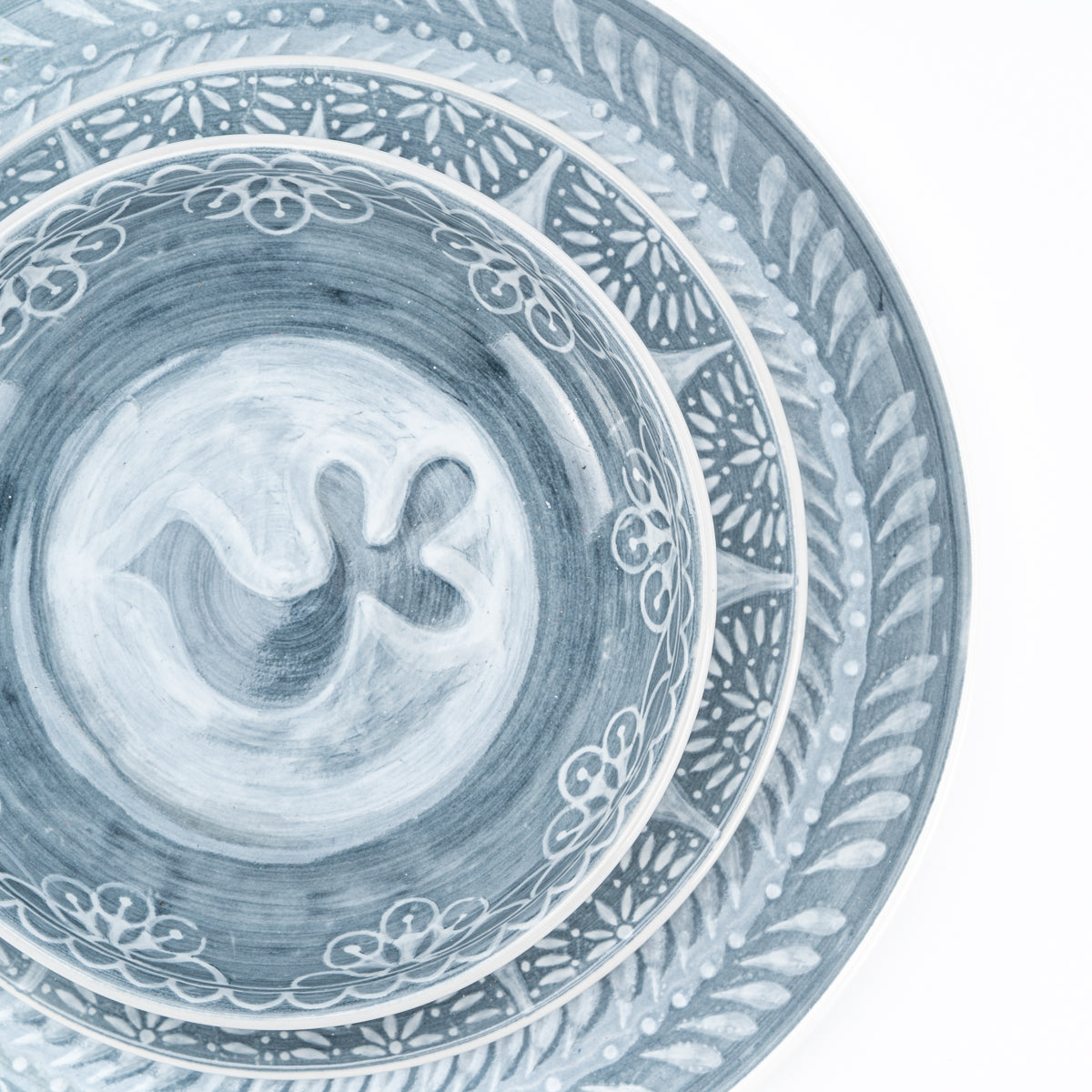 Estanzuela Grey Hand Painted Pottery Dinnerware ( Set of 2)